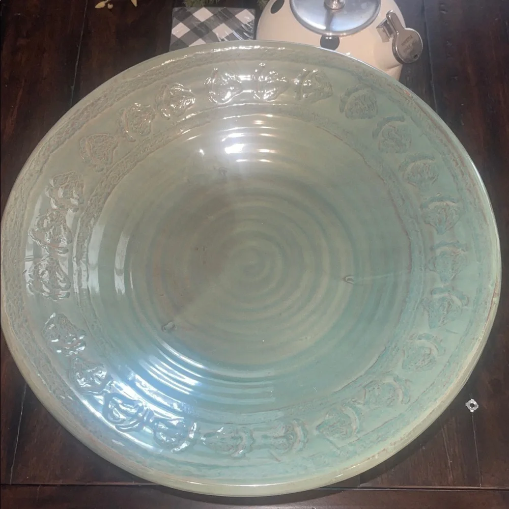 Pottery Barn Ceramic Rustic Footed Serving Bowl Platter Large 16” dia. x 9” H